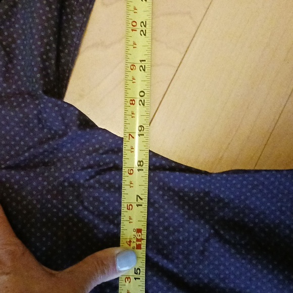 Man's shirt small - Picture 5 of 7